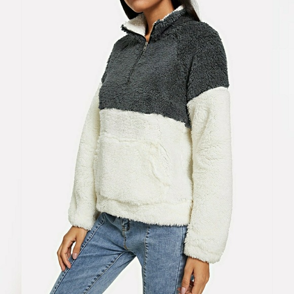 🌿VIVA | Kangaroo Pocket Teddy Sweats - Picture 3 of 5